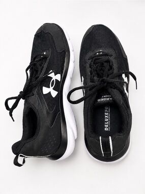 Under Armour Charged Assert Sneakers